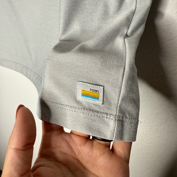 Vuori Gray Men's Polo Shirt Size M - Picture 5 of 7